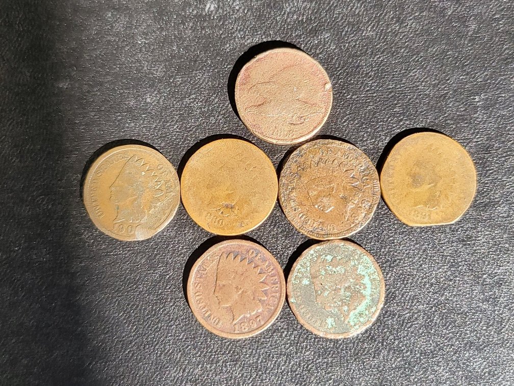1 Flying Eagle & 6 Indian Cents with problems