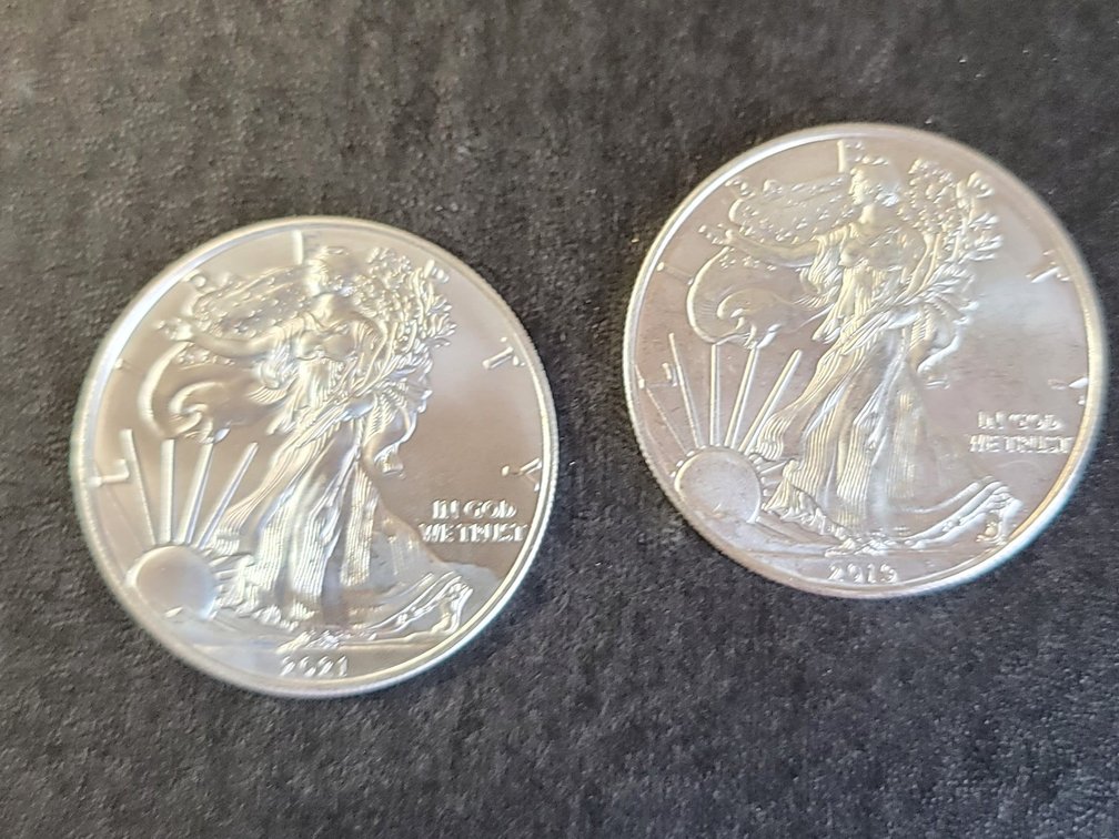 Silver Eagles  2019 and 2021 Uncirculated (2) 