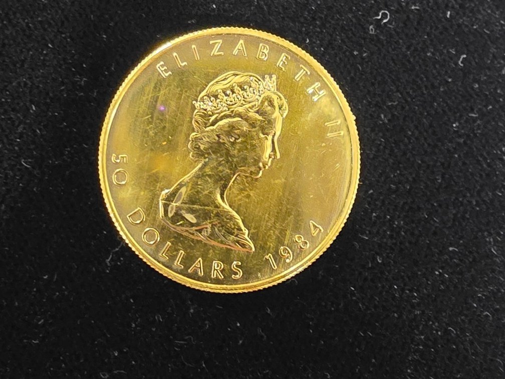 1 Ounce  Canadian  Maple Leaf $50.00 Gold Elizabeth II Coin