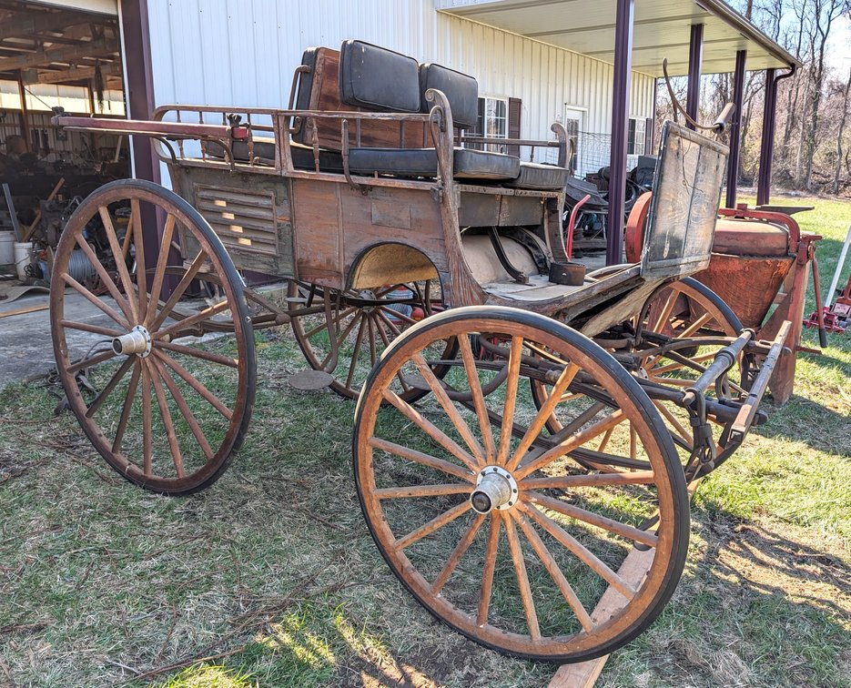Double Seat Horse Carriage