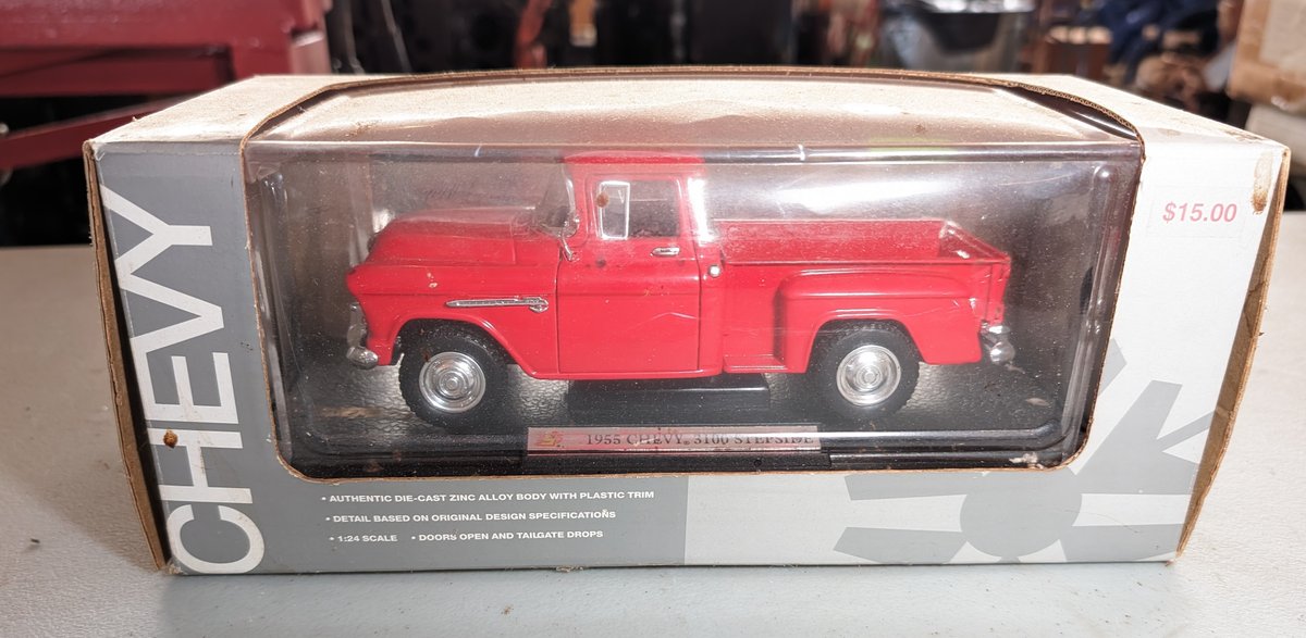 1955 Chevy 1:24 Scale Model Pick up