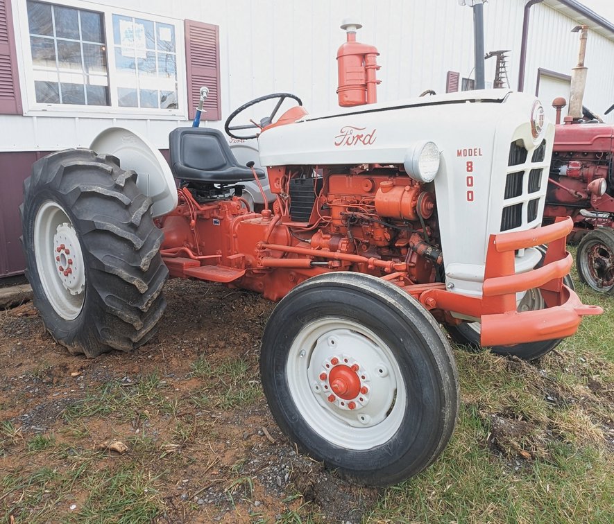 Ford Model 800 2WD Diesel Tractor
