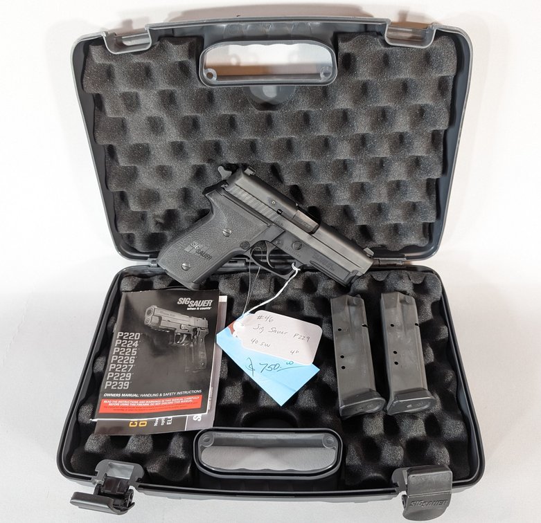 Sig Sauer P229, .40 S&W Pistol