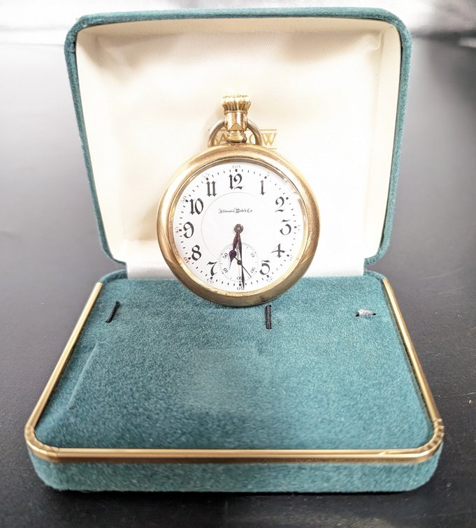 Vintage Illinois Matchbox Pocket Watch