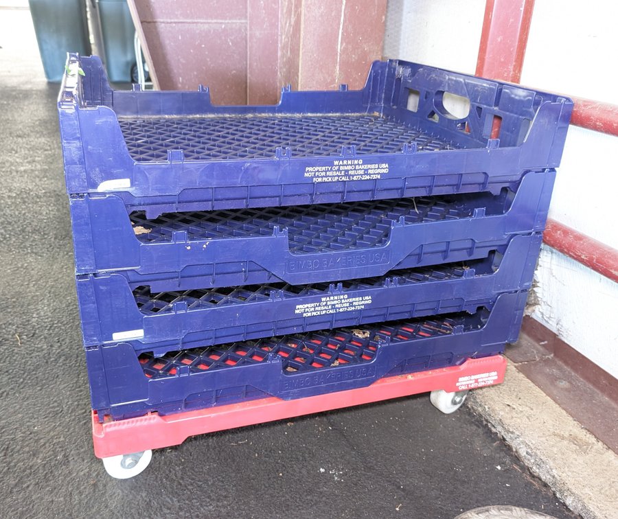 (4) Crates & Rolling Platform