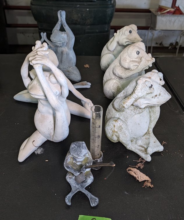 (6) Resin Frog Statues & 1 Frog Rain Measurer