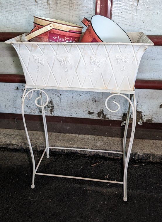 Metal Planter Stand & 3 Pail Buckets