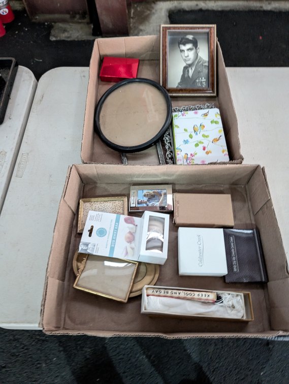 Frames, Rub-AWay Bar, Journal