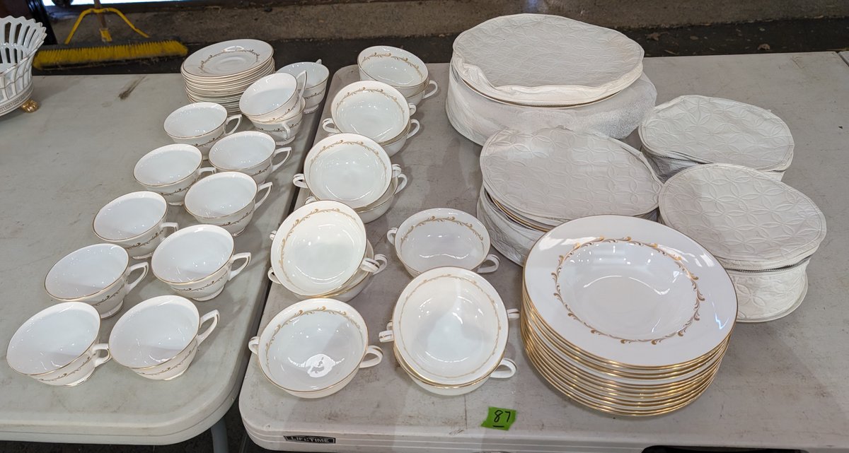 Large Lot of Doulton Fine China (Pattern in Rondo)