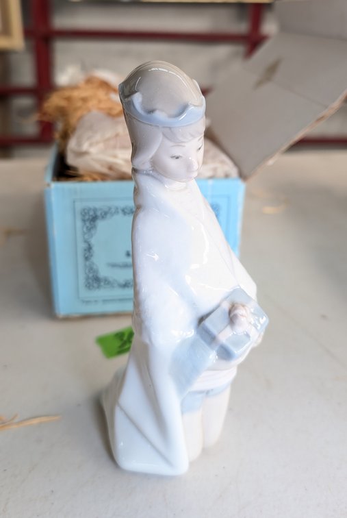 Lladro Porcelain Children's Nativity King Figurine w/Box