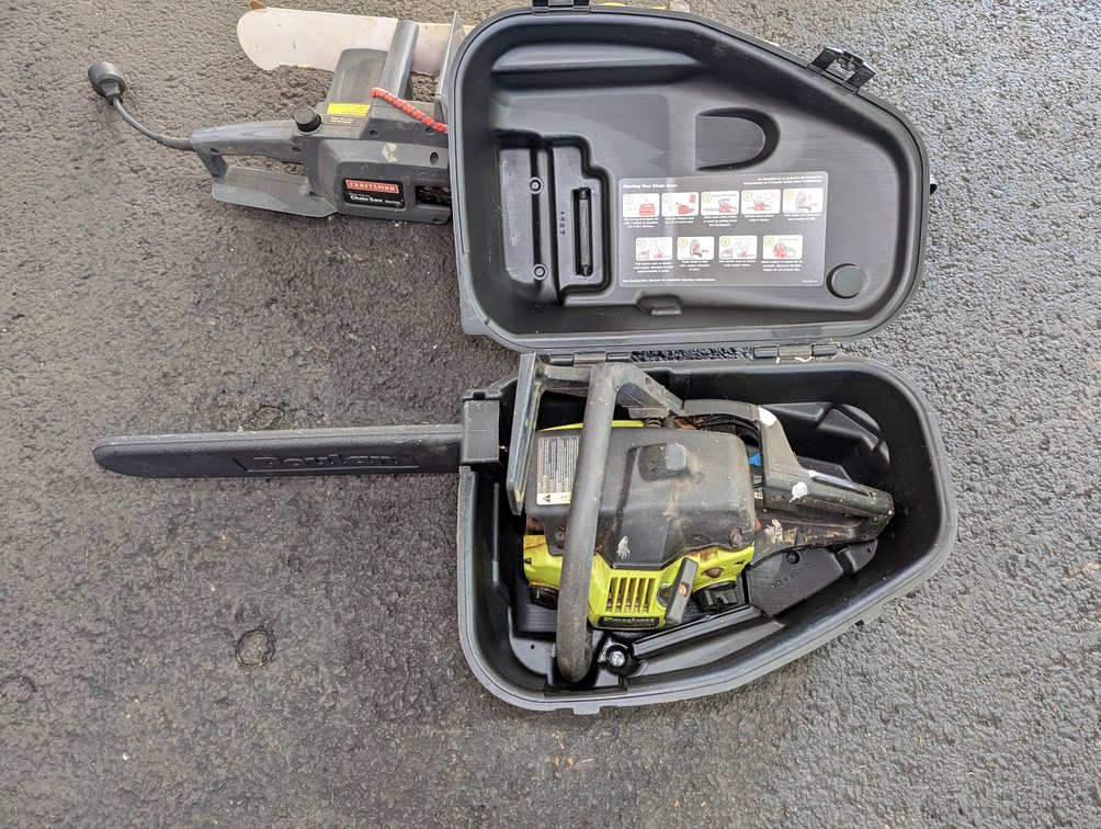 2250 Poulan Gas Chainsaw