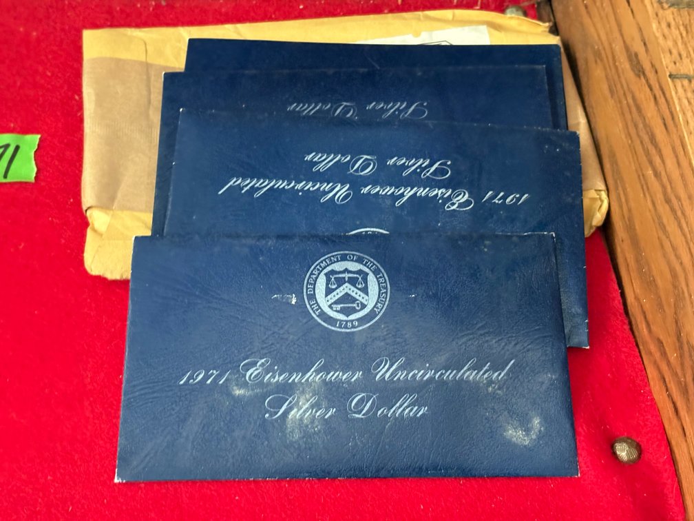 (5) 1971 Eisenhower UNC Silver Dollars