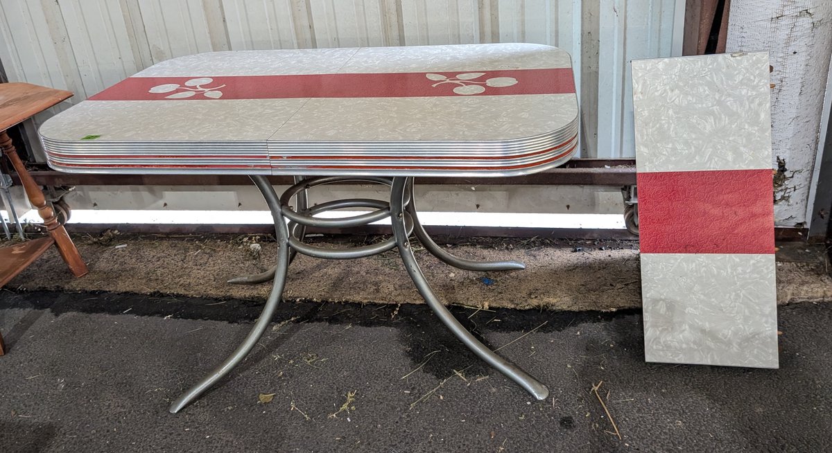 Art Deco Dinner Table