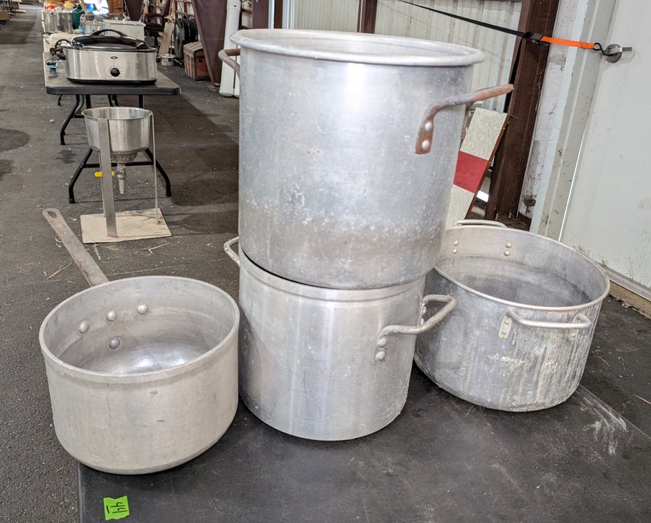(3) Aluminum Stock Pots & 1 Large Pan