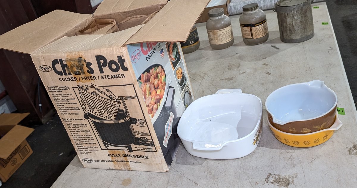 6Qt Cooker Fryer Steamer, 2 Pyrex Bowls & Corning Ware Dish
