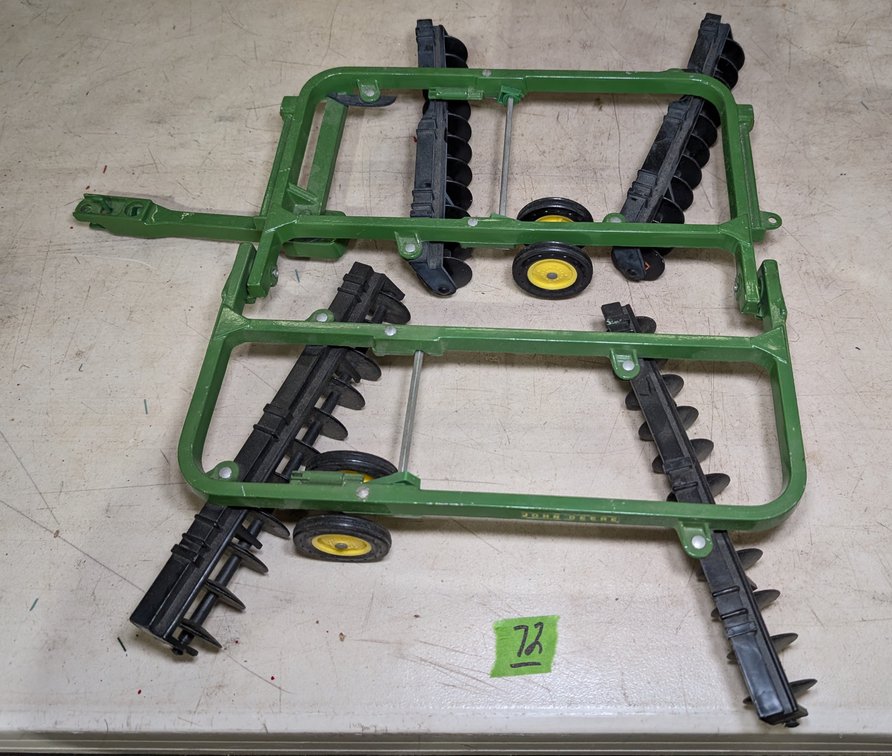 John Deere Metal Disc Harrow