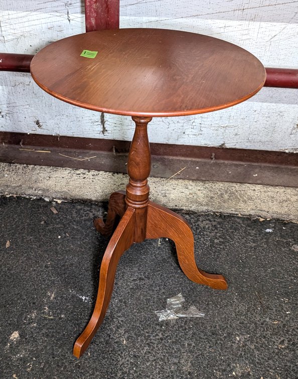 Pedestal Side Table