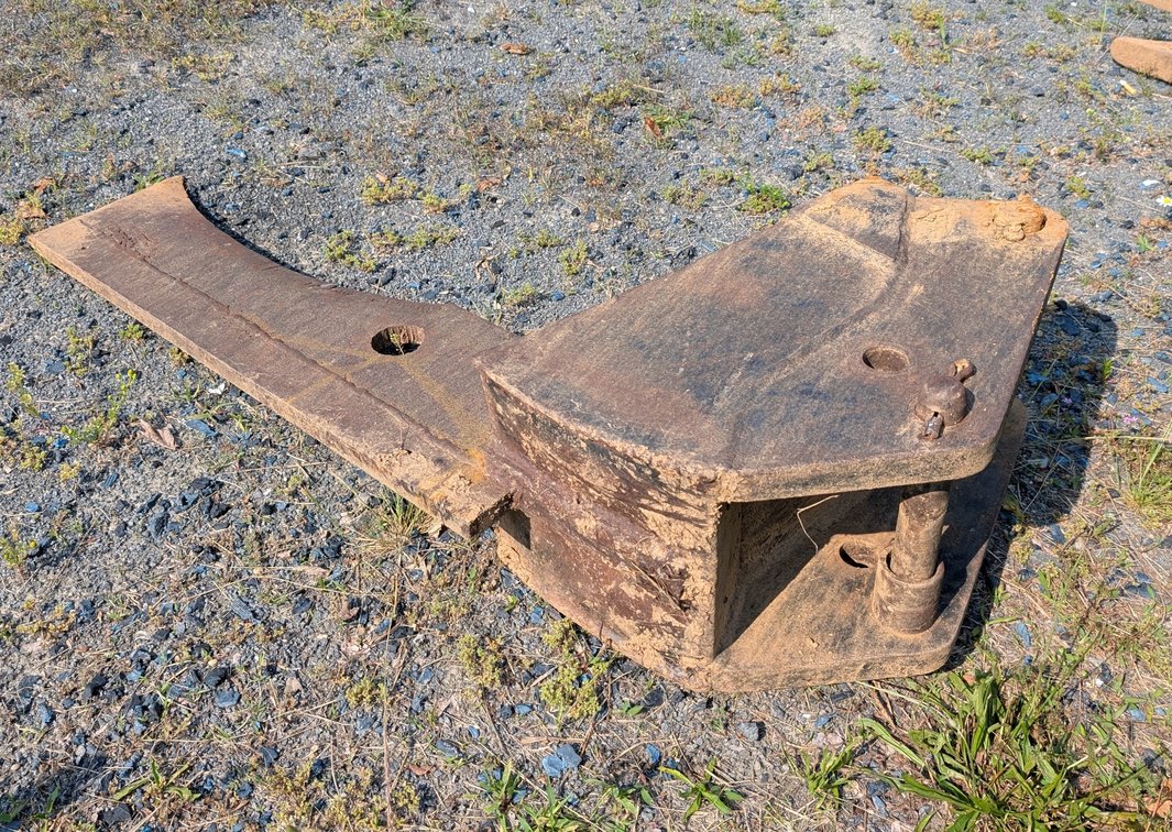 Root Bucket Plow