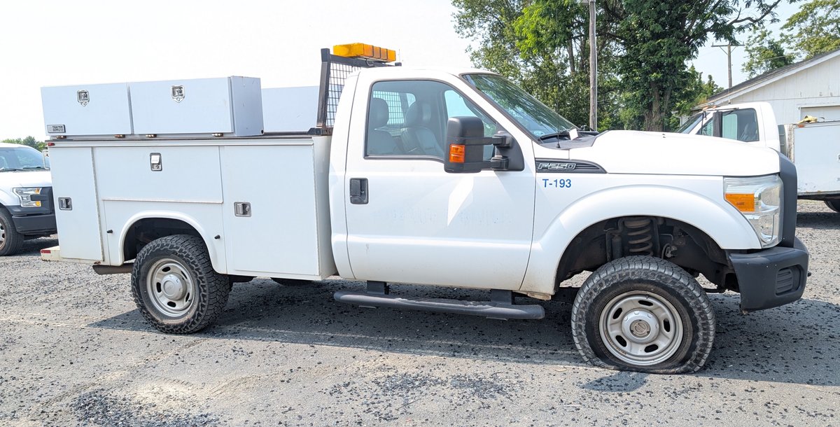 2013 Ford F-250 4WD Pickup Truck (T193)