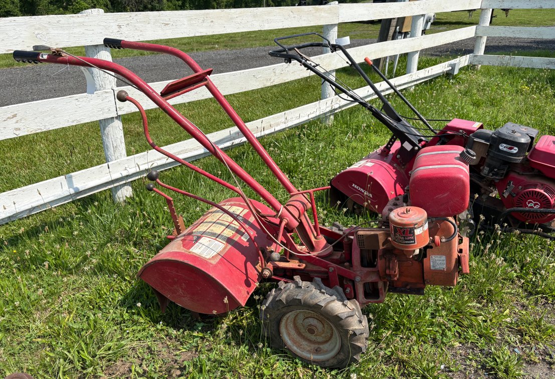 Troy Bilt Horse Rear Tine Rototiller