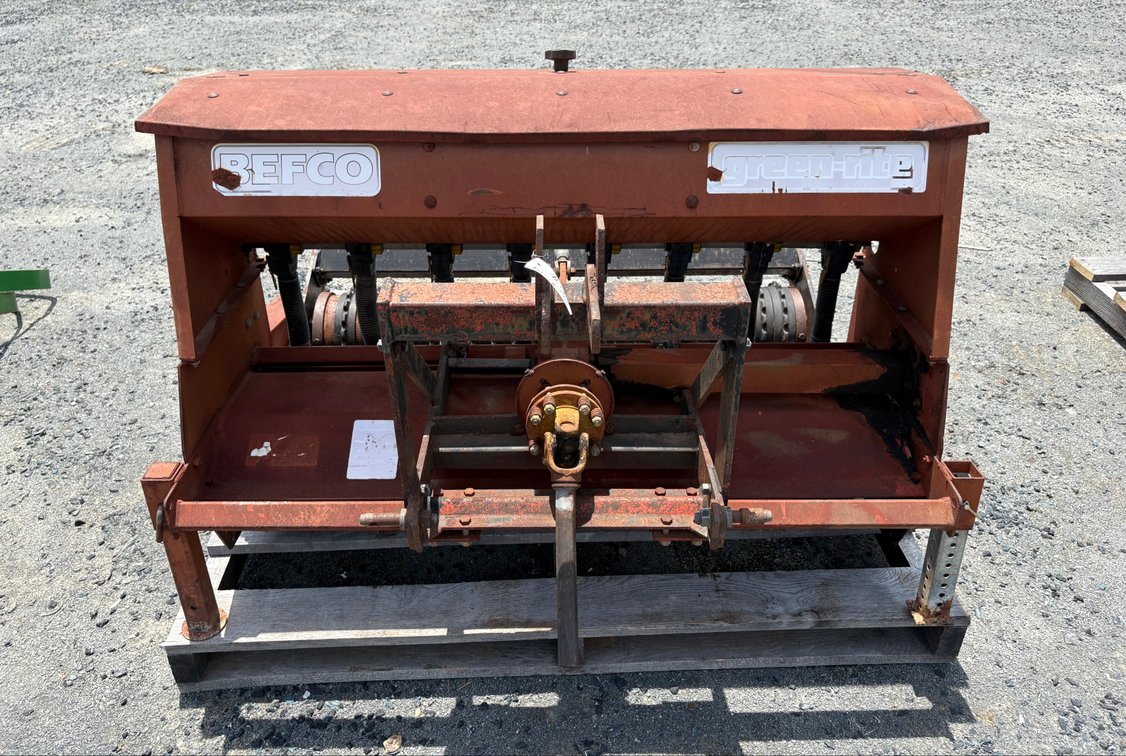 Green Rite 5ft Seeder
