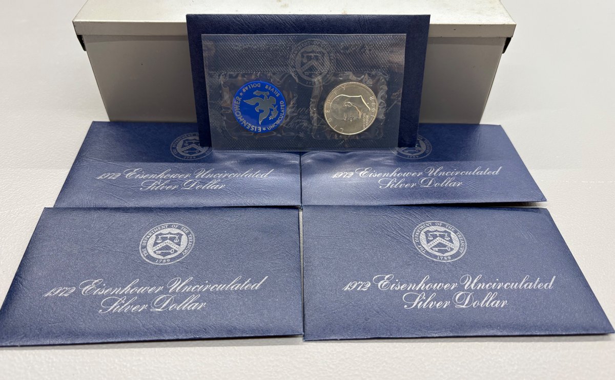 (5) 1972 Eisenhower UNC Silver Dollars