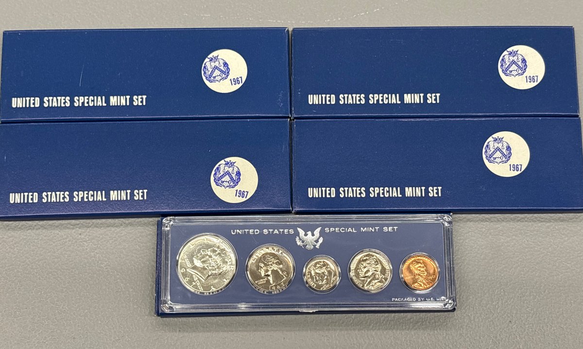 (5) 1967 US Special Mint Sets