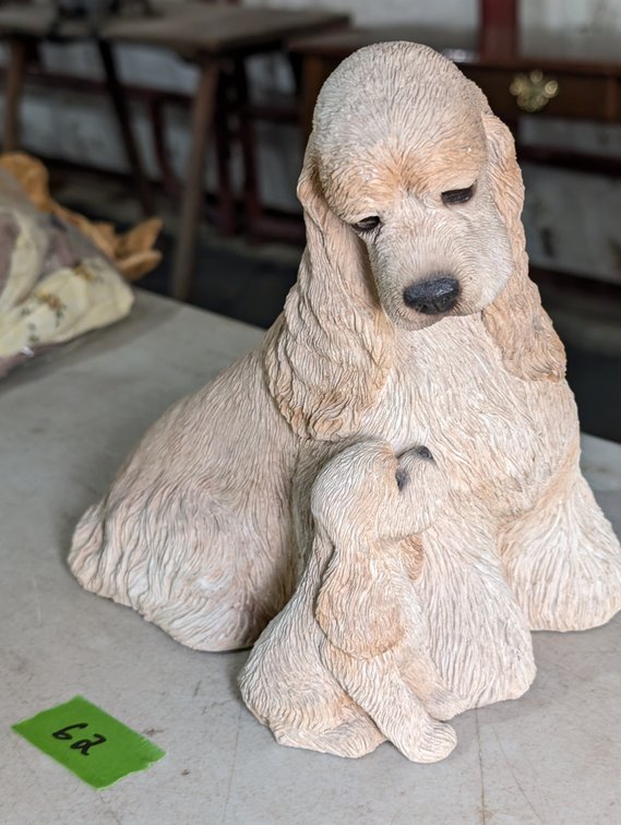 Sandcast Cocker Spanel & Pup Statue