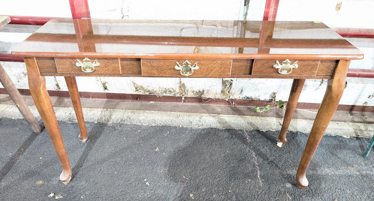Console Table 