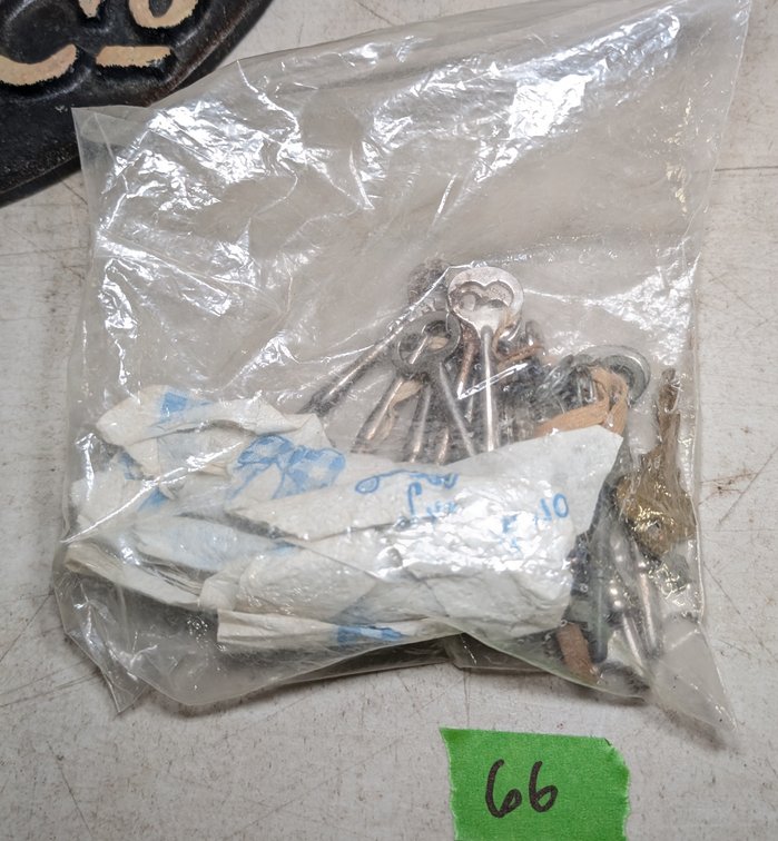 Bag of Old Skeleton Keys