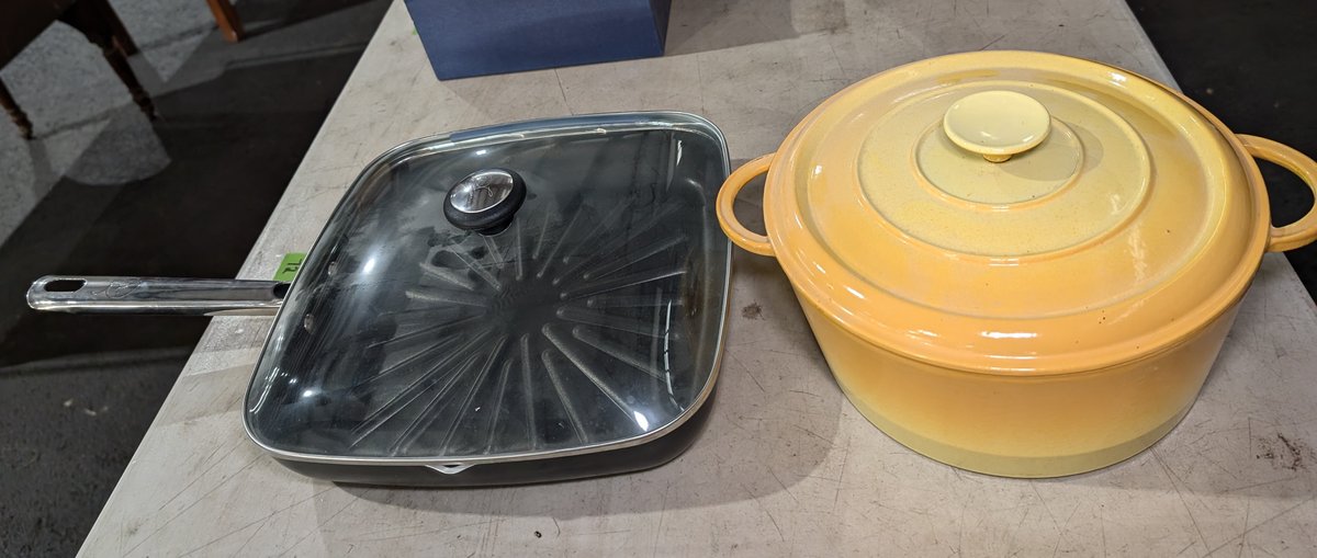 George Foreman Non-Stick Frying Fan & Enamel Cast Iron 