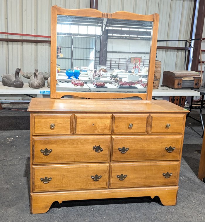 6 Drawer Maple Chest w/Mirror