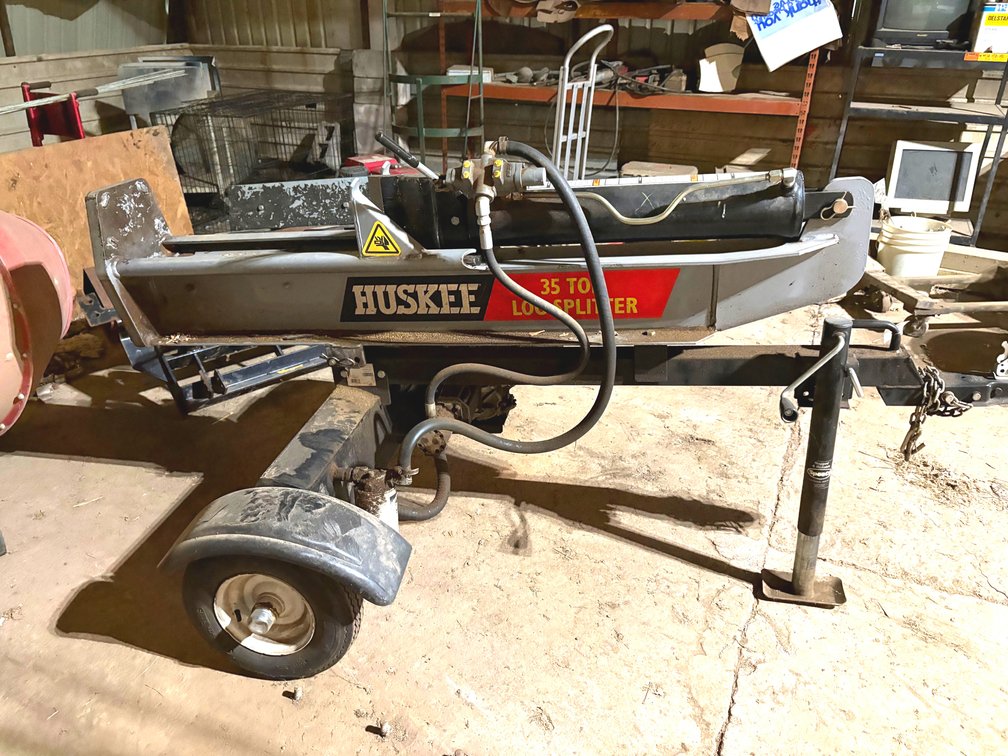 Huskee 35 Ton Log Splitter