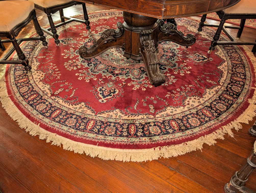 Round Rug 
