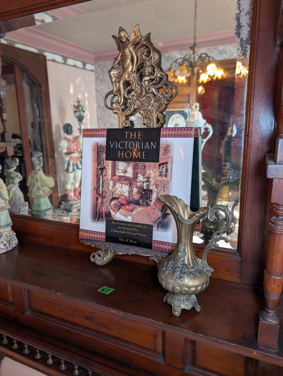Metal Book Holder Easel & Metal Vase
