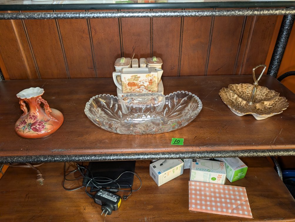 Glass Bowl, Gravy Boat, S&P, Vaes, Divided Dish