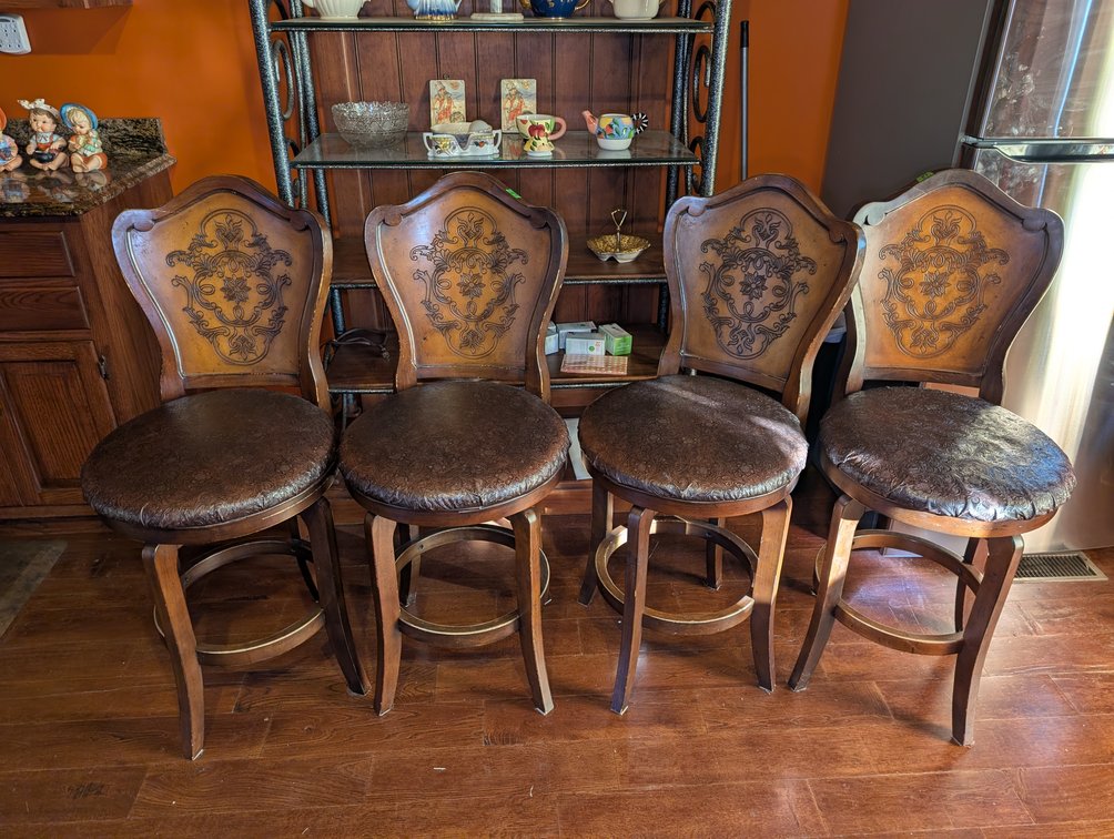 (4) Barstools w/Vinyl Seats