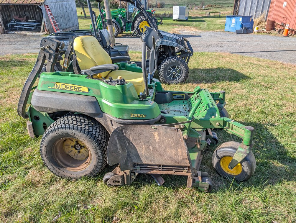 John Deere Z830A 60” Zero Turn Mower