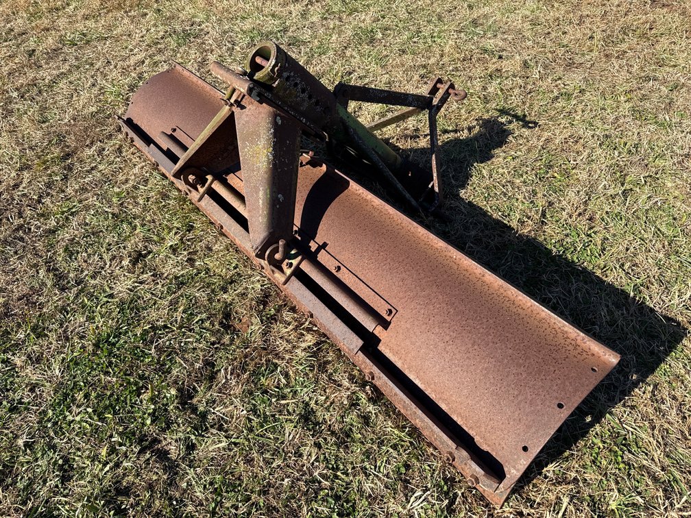 John Deere 8ft Blade