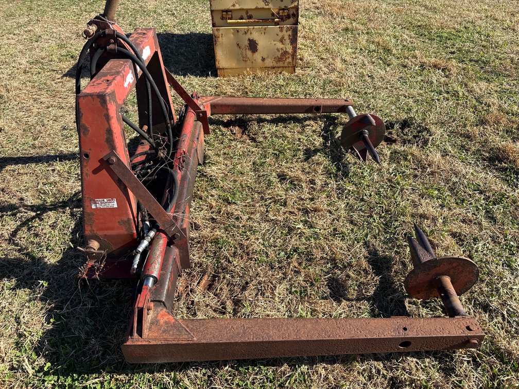 New Holland 80 Bale Unroller