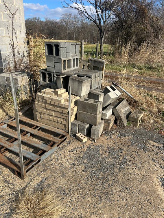 Large Lot of Cinderblocks and Bricks