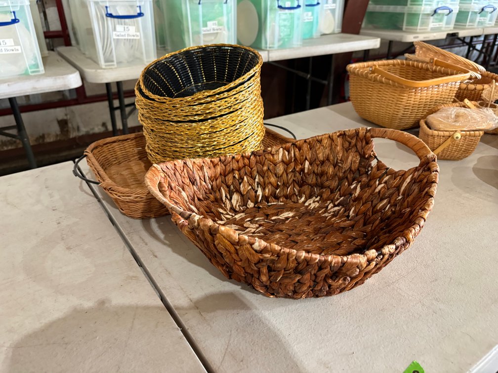 (18) Bread Baskets & (2) Serving Baskets