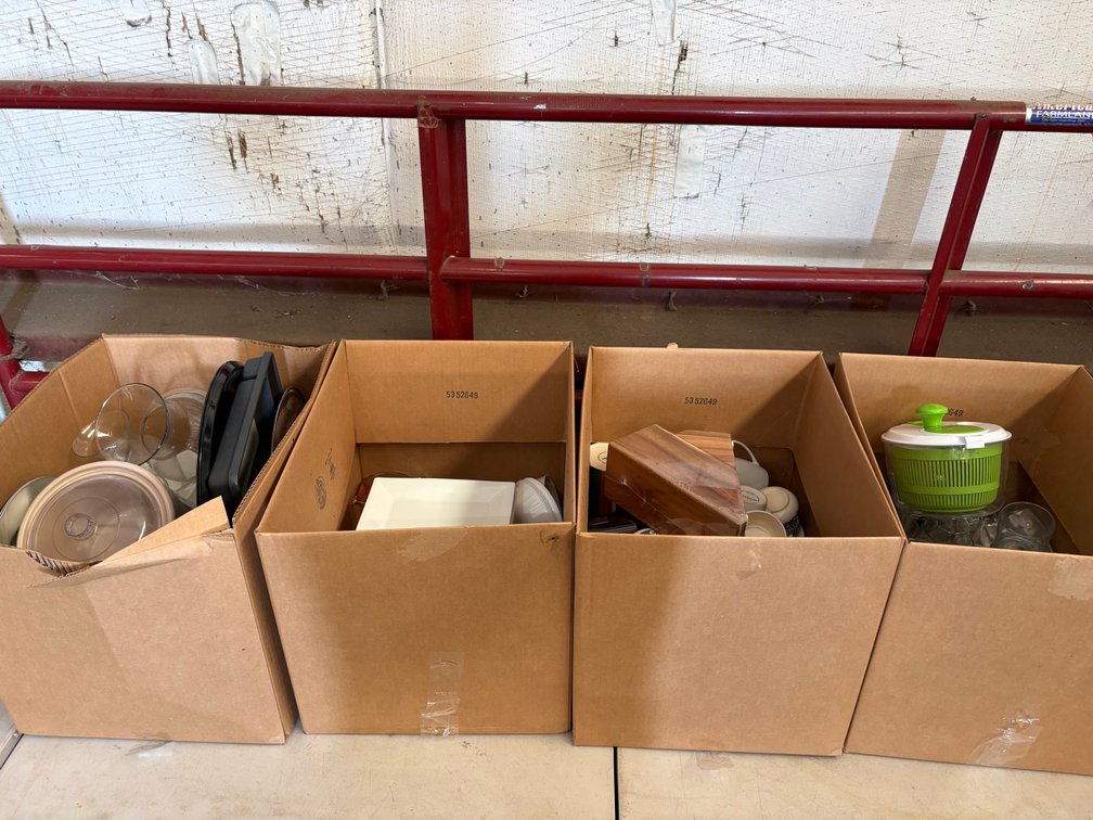 (4) Boxes Kitchen Ware
