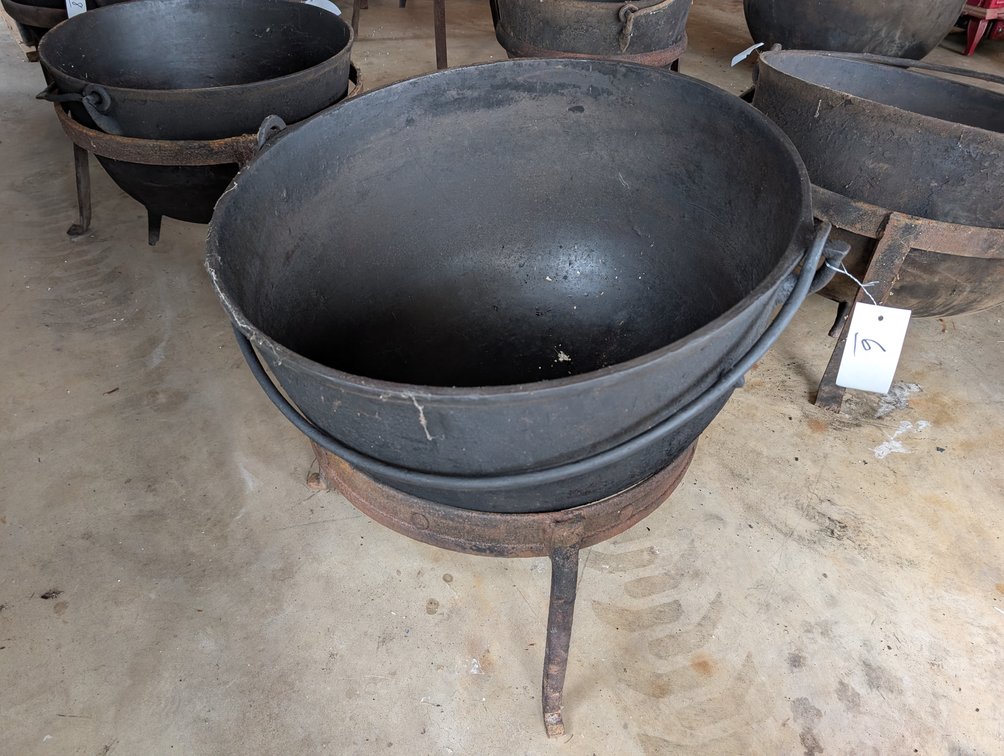 Butchering Kettle w/ Handle on Stand