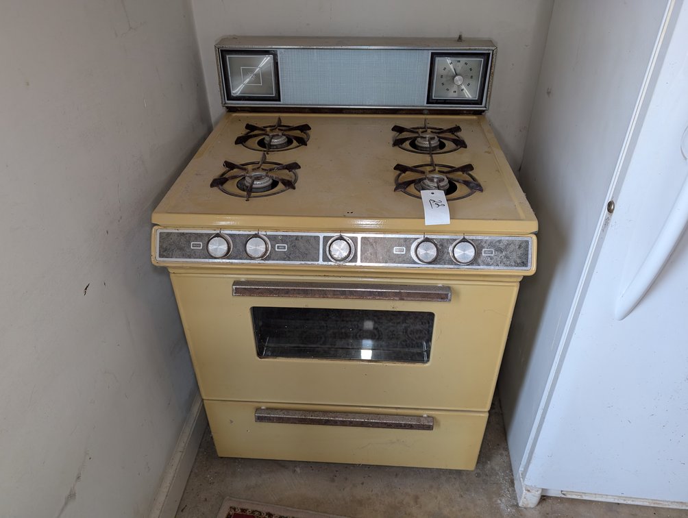 Yellow Enamel Gas Cookstove