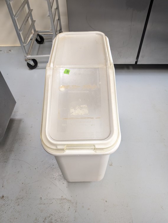 Cambro Mobile Plastic Ingredient Bin
