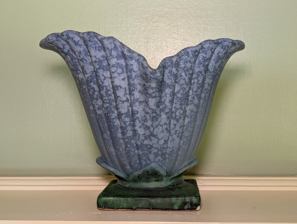 Mottled Glaze Fan Vase, marked Weller Pottery