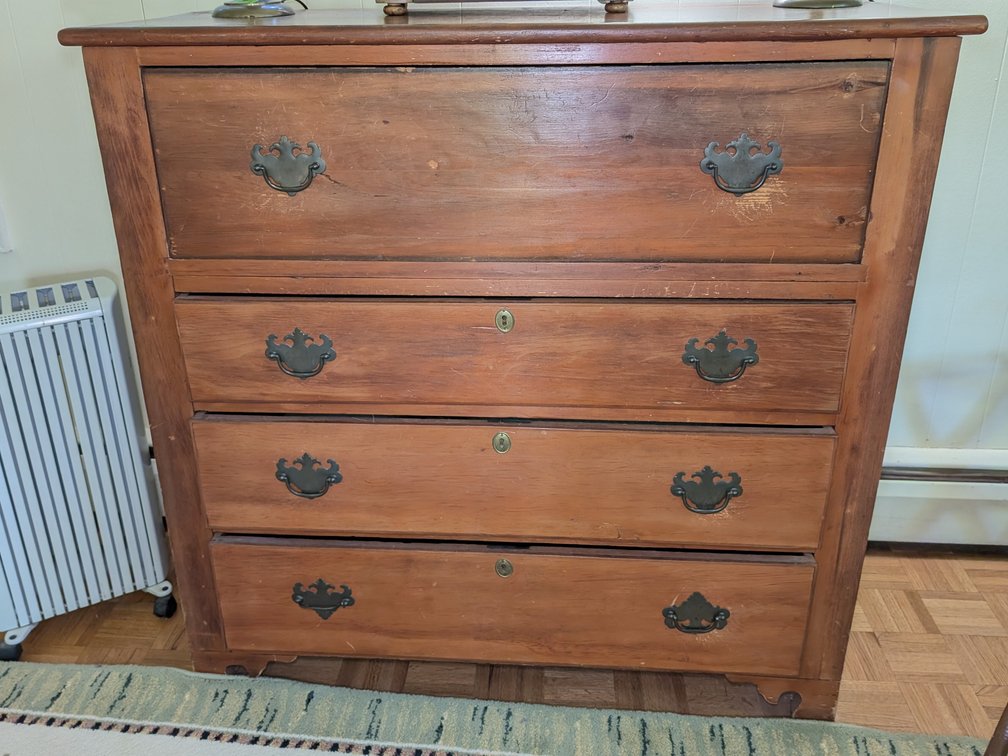 Antique 4-Drawer Dresser