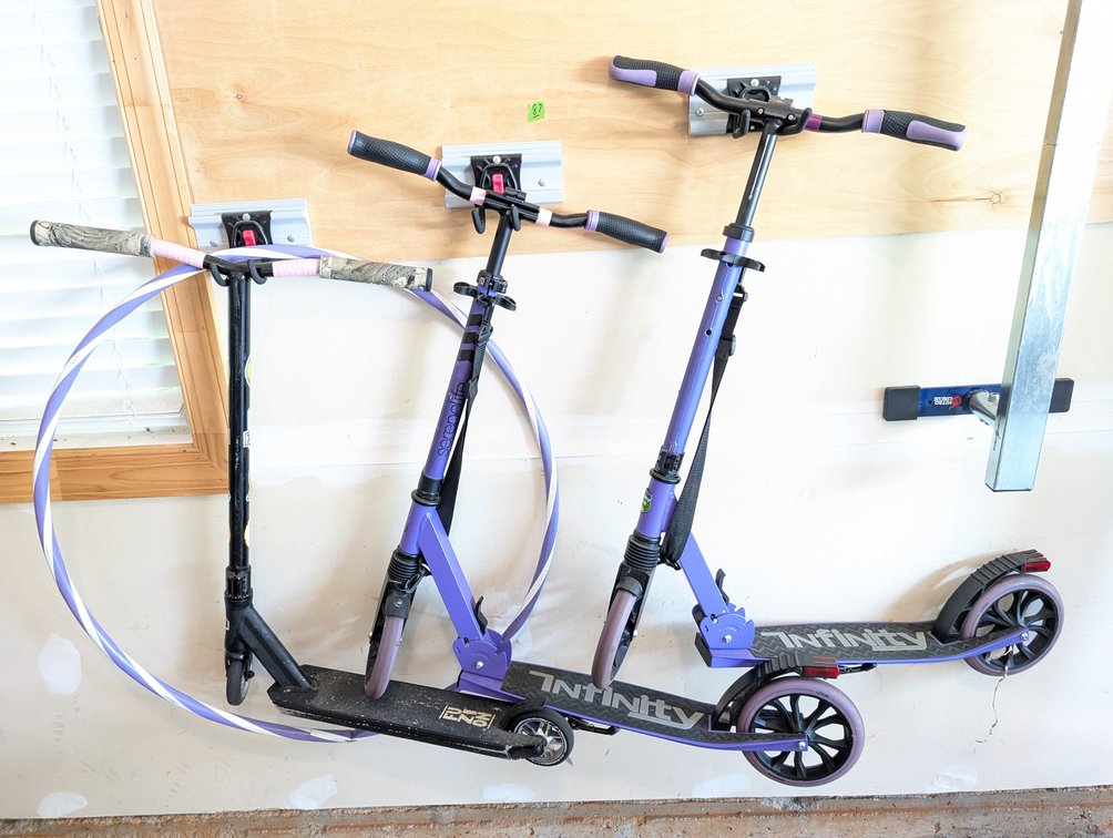 Lot of (3) Kick Scooters Including SereneLife & Infinity Models