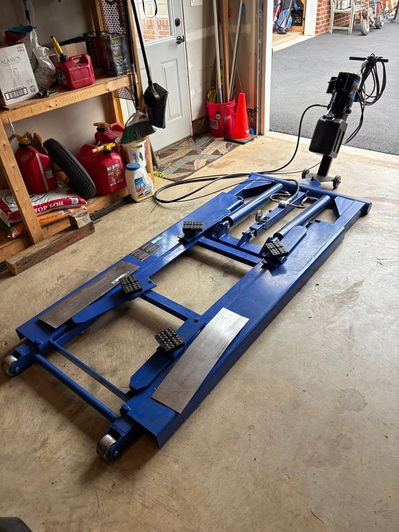 Central Hydraulics Low-Profile Hydraulic Auto / Motorcycle Scissor Lift Platform